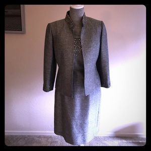 Beautiful 3 piece silver/grey suit